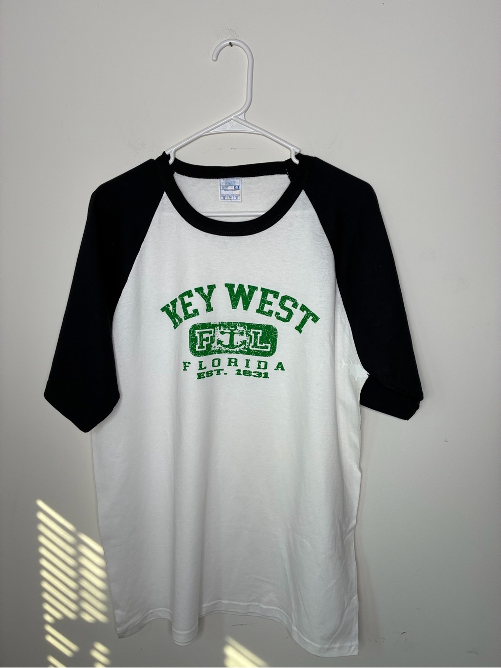 Key West Florida Men’s (L) White with Navy Paisley Hem Sports T-Shirt